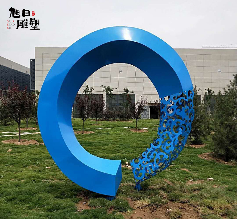 不銹鋼雕塑304材質高度3米-安裝于淄博